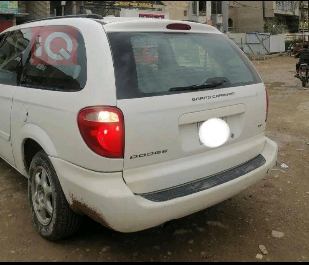 دودج كارافان